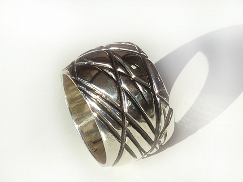 ORYX napkin ring silver-plated bronze or goldplated - © Lauret Studio